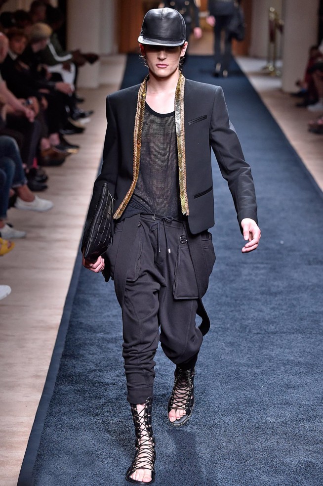 Balmain-verao2016-ParisMen-47