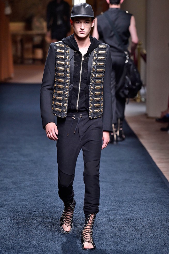Balmain-verao2016-ParisMen-51
