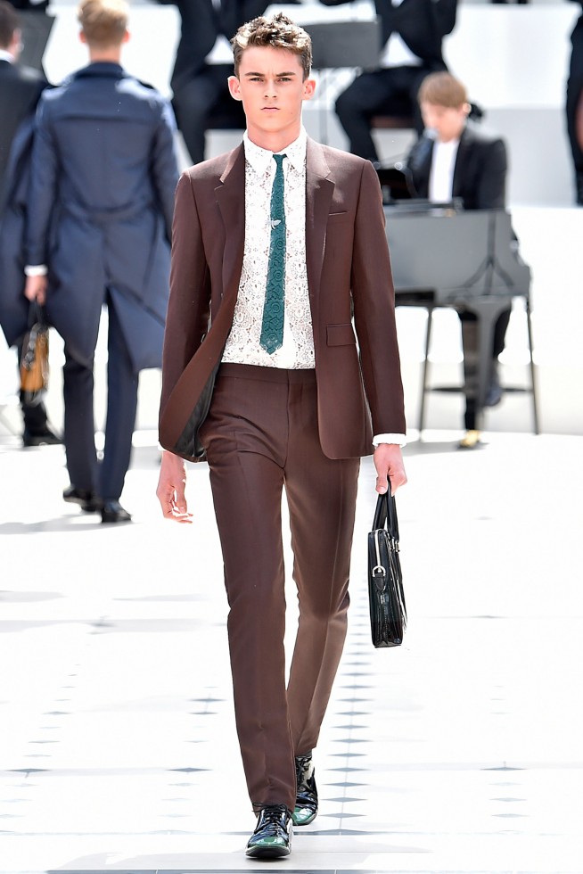 BurberryProrsum-verao2016-londonmen-3
