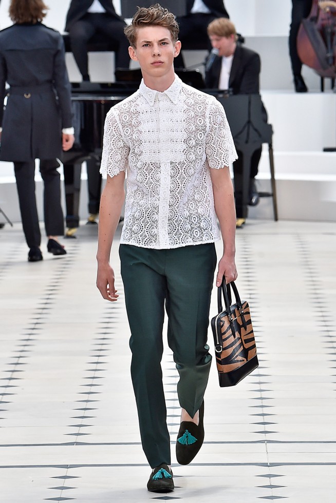 BurberryProrsum-verao2016-londonmen-42