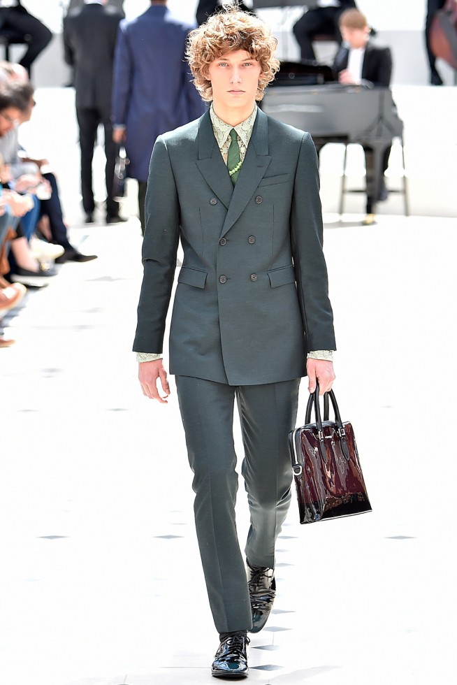 BurberryProrsum-verao2016-londonmen-9