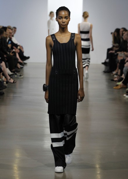 calvin-klein-collection-resort-2016-foto (3)
