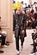 CommedesGarconsHommePlus-verao2016-ParisMen-29