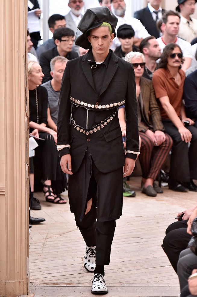 CommedesGarconsHommePlus-verao2016-ParisMen-8