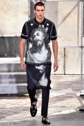 Givenchy-verao2016-ParisMen-5