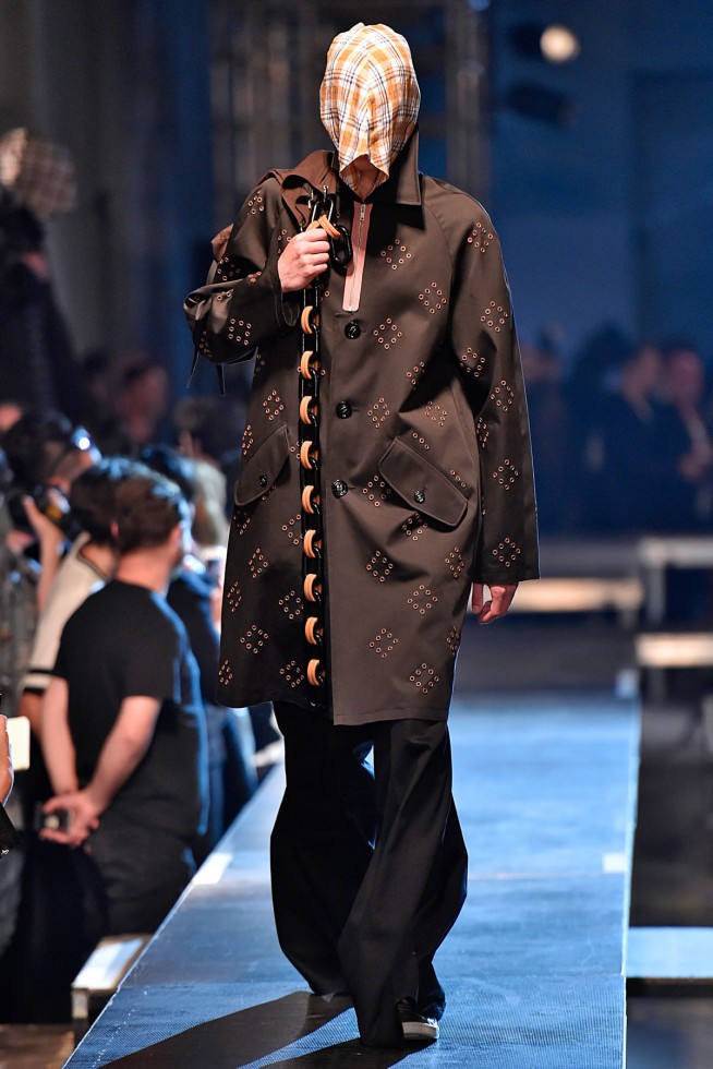 Raf Simons-verao2016-ParisMen-1