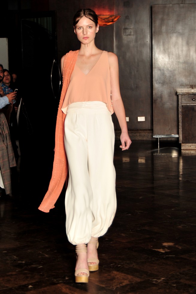 Desfile-Cris-Barros-Verao-2016 (19)