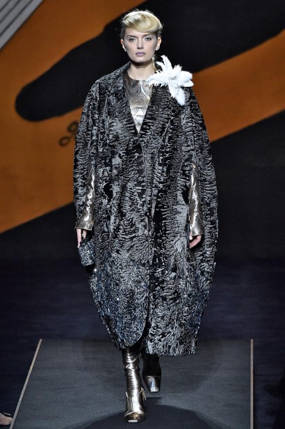 Fendi-AltaCostura-Inverno2016-Paris-35