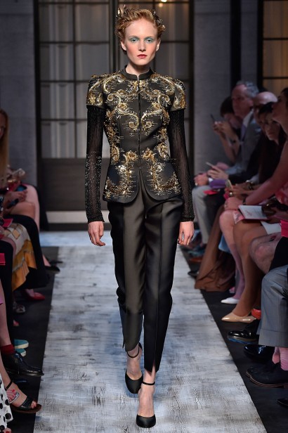 Schiaparelli-Inverno2016-Paris-AltaCostura-1