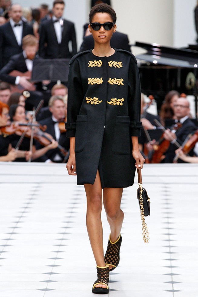 BurberryProrsum-Verao_RTW16_London-12