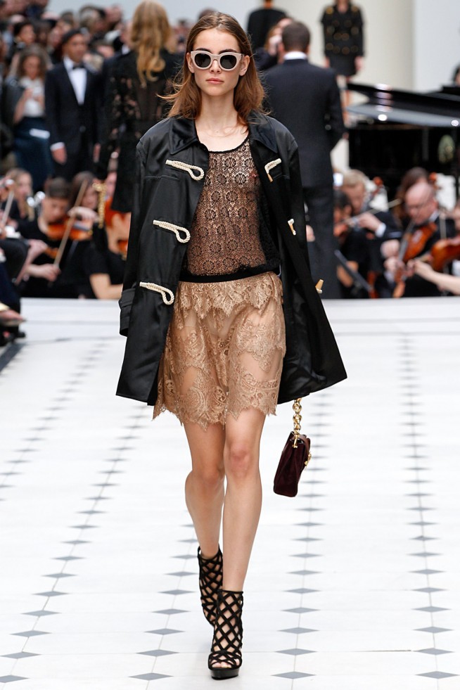 BurberryProrsum-Verao_RTW16_London-14