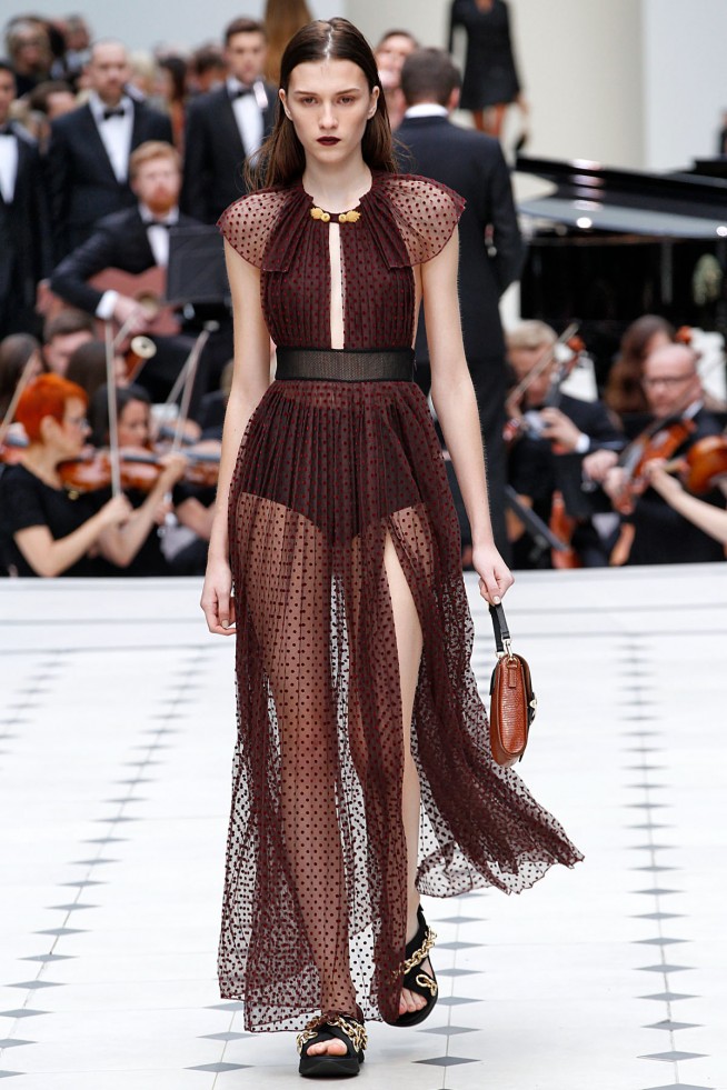 BurberryProrsum-Verao_RTW16_London-30