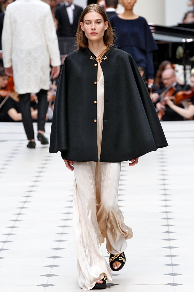 BurberryProrsum-Verao_RTW16_London-41