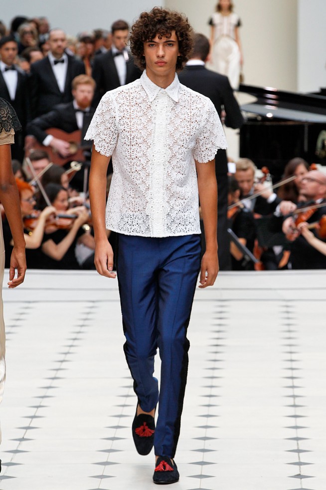 BurberryProrsum-Verao_RTW16_London-44