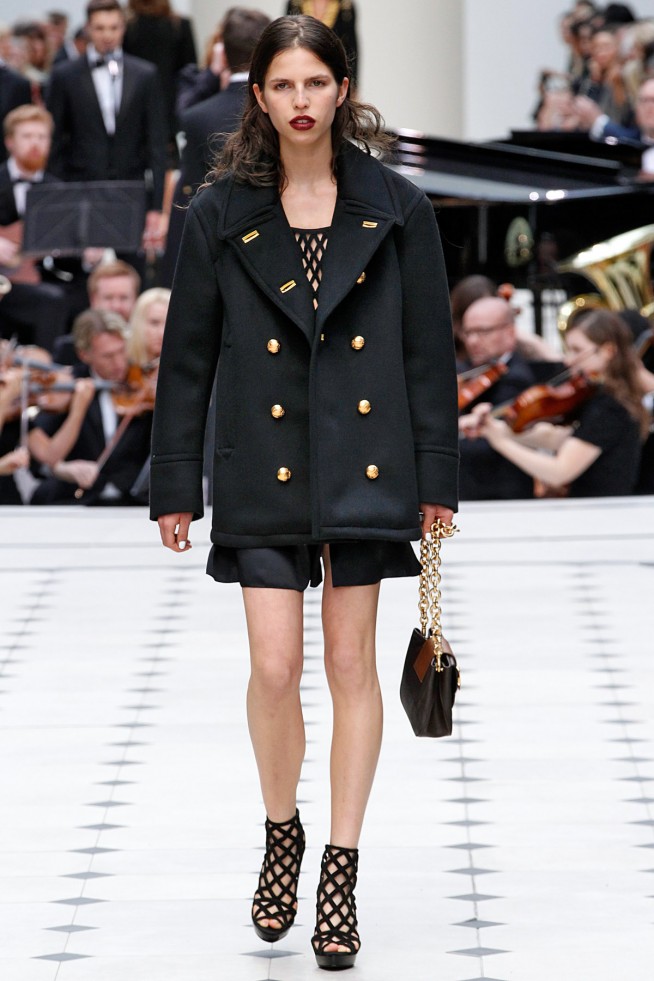BurberryProrsum-Verao_RTW16_London-7
