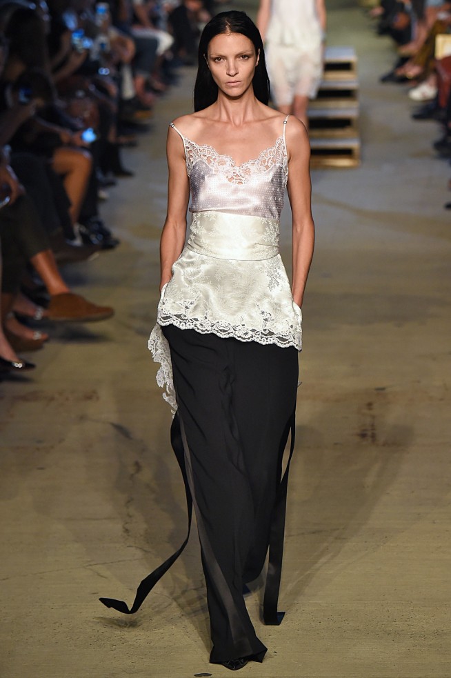 Givenchy_Verao_RTW16_NY-1