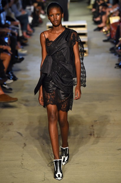 Givenchy_Verao_RTW16_NY-25