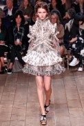 AlexanderMcQueen-Verao_RTW16_Paris-12