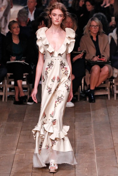 AlexanderMcQueen-Verao_RTW16_Paris-26