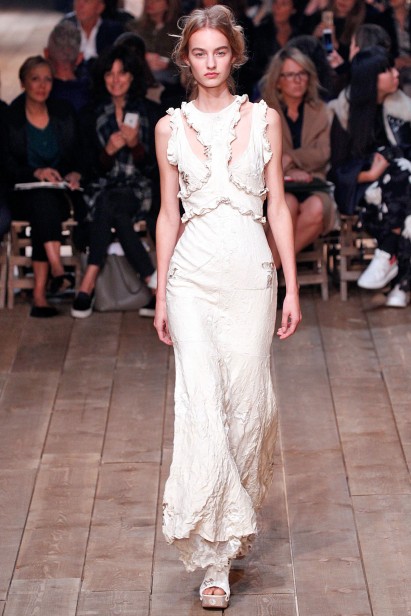 AlexanderMcQueen-Verao_RTW16_Paris-3