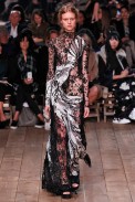 AlexanderMcQueen-Verao_RTW16_Paris-36