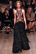 AlexanderMcQueen-Verao_RTW16_Paris-40