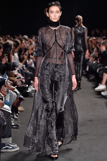 AnnDemeulemeester-Verao_RTW16_Paris-23