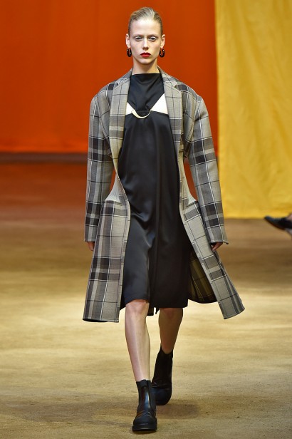 Celine-Verao_RTW16_Paris-40