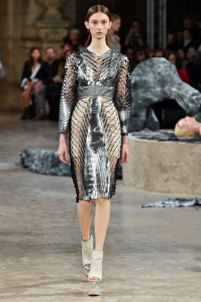 IrisVanHerpen-Verao_RTW16_Paris-28