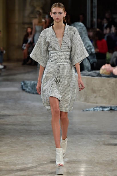 IrisVanHerpen-Verao_RTW16_Paris-4