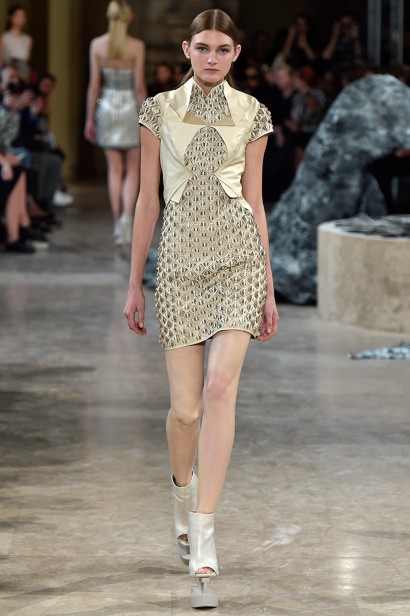 IrisVanHerpen-Verao_RTW16_Paris-7