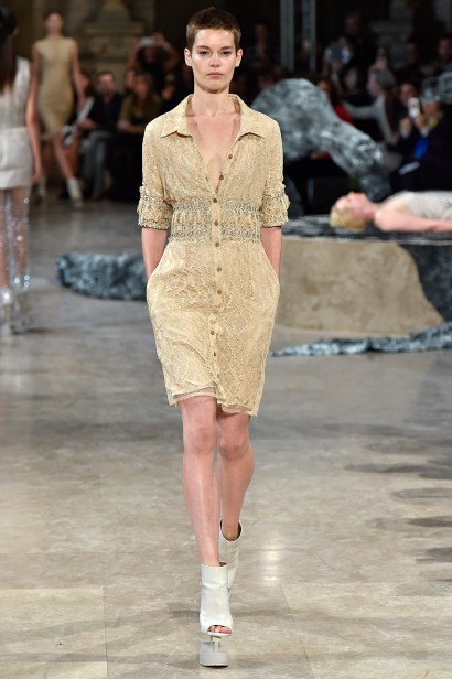 IrisVanHerpen-Verao_RTW16_Paris-9