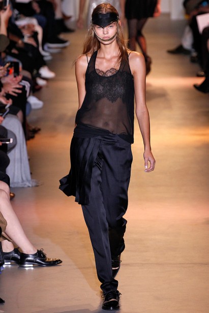 JohnGalliano-Verao_RTW16_Paris-15