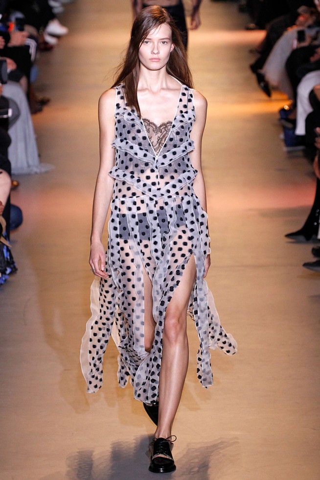 JohnGalliano-Verao_RTW16_Paris-9