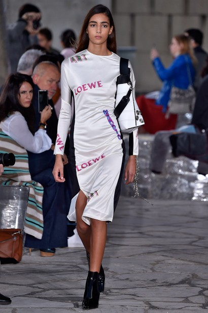 Loewe-Verao_RTW16_Paris-13