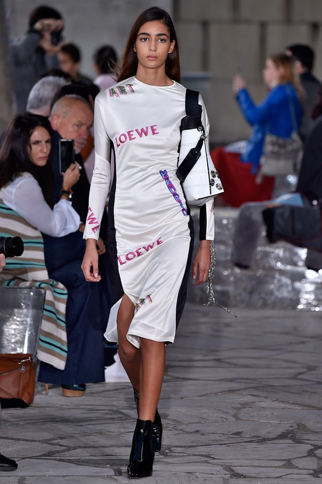 Loewe-Verao_RTW16_Paris-13