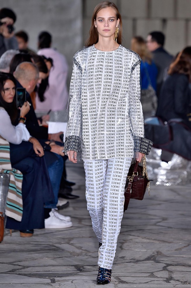 Loewe-Verao_RTW16_Paris-16