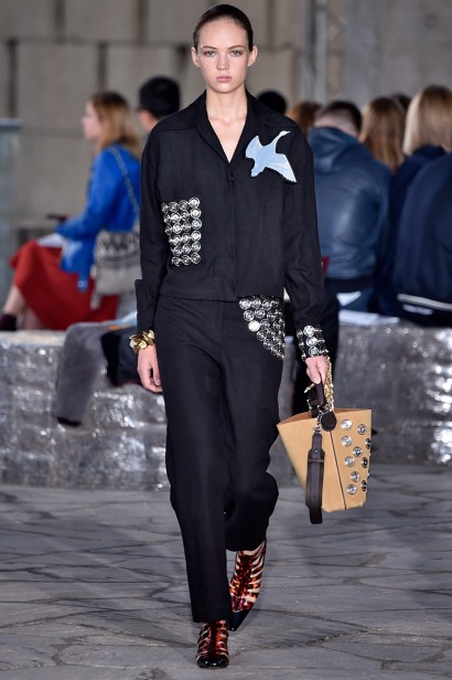 Loewe-Verao_RTW16_Paris-19