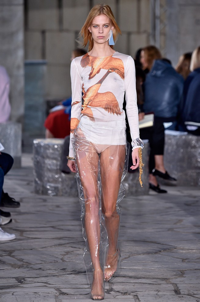 Loewe-Verao_RTW16_Paris-2