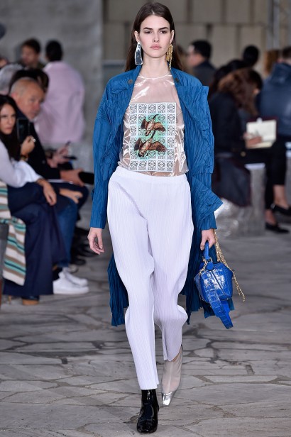 Loewe-Verao_RTW16_Paris-26