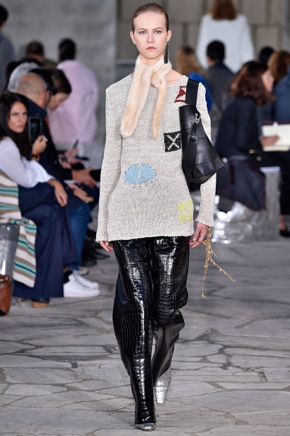 Loewe-Verao_RTW16_Paris-28