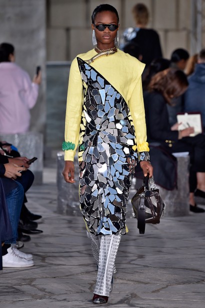 Loewe-Verao_RTW16_Paris-31