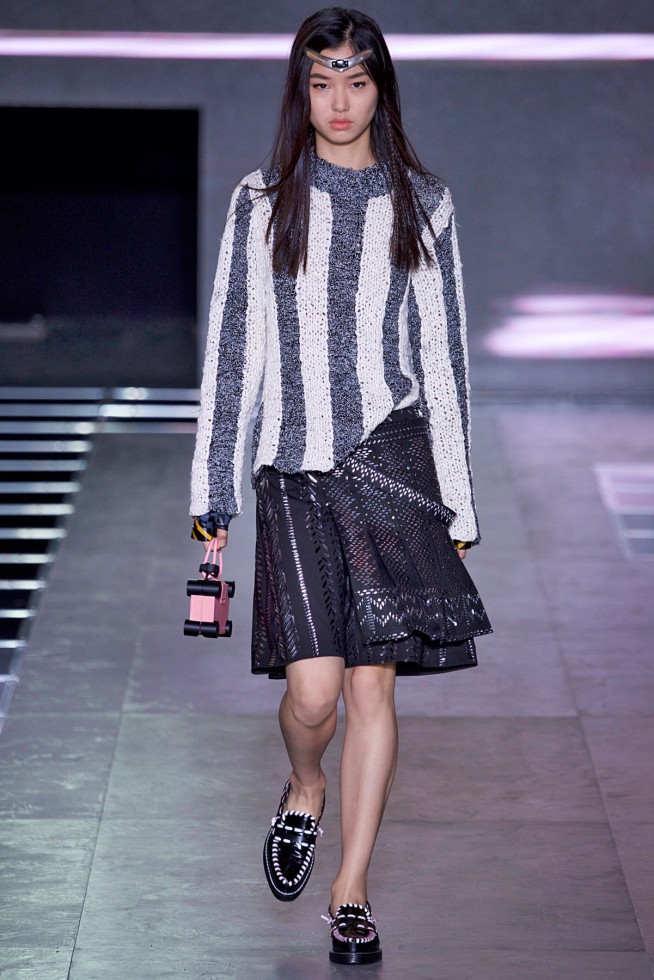 LouisVuitton-Verao_RTW16_Paris-11