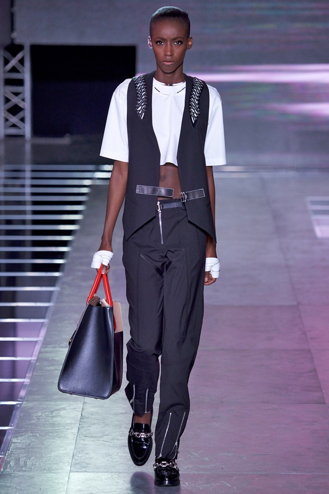 LouisVuitton-Verao_RTW16_Paris-17