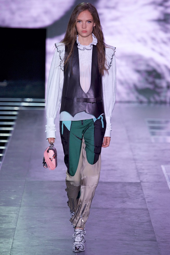 LouisVuitton-Verao_RTW16_Paris-20