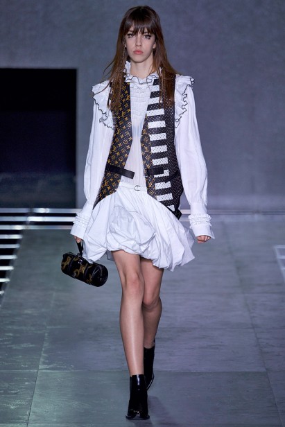 LouisVuitton-Verao_RTW16_Paris-22