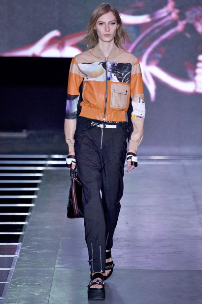 LouisVuitton-Verao_RTW16_Paris-41