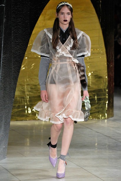 MiuMiu-Verao_RTW16_Paris-37
