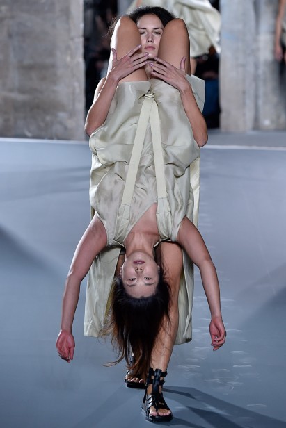 RickOwens-Verao_RTW16_Paris-10