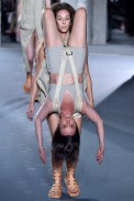 RickOwens-Verao_RTW16_Paris-12